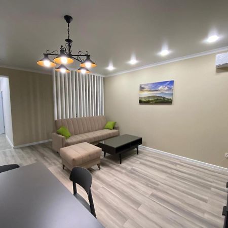 Vip Apartment Mountain View Almati Kültér fotó